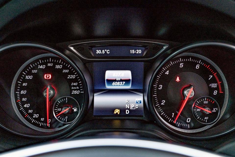 รหัสรถ NP891 BENZ GLA250 AMG FACELIFT 2019 16