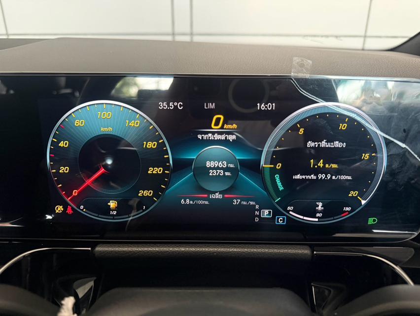 BENZ GLA-CLASS, 200 AMG DYNAMICปี 2021 รถออก Benz Thailand เจ้าของเดียว รูปที่ 13