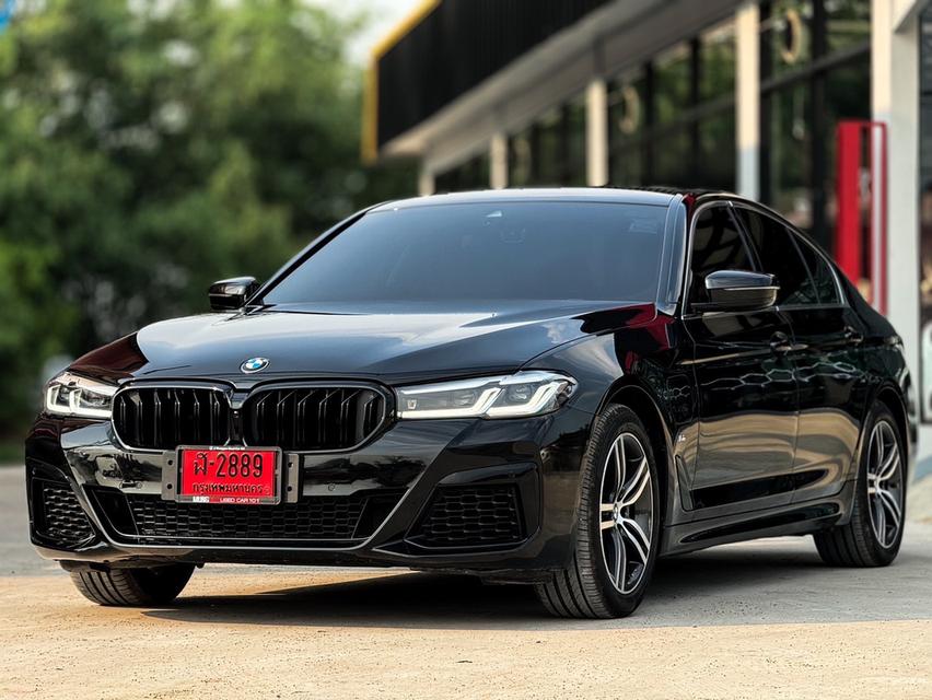 รหัสรถ MCA2889 2022 BMW 530e M-SORT LOOK Plug-in Hybrid G30 19