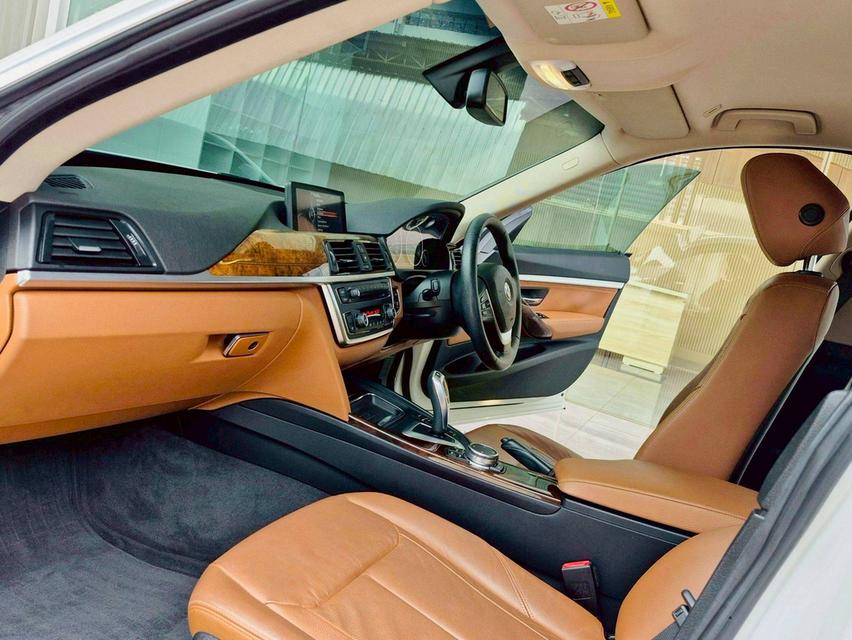BMW 320D GT ปี15 14