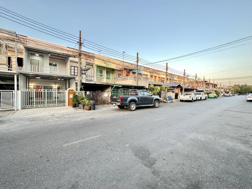 หมู่บ้านร่มเงาไม้ ถนนวัดลาดปลาดุก 4