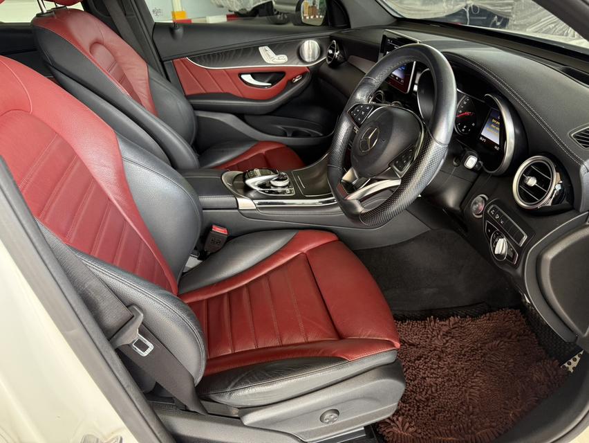 ปี 2019 BENZ GLC-CLASS, 250 COUPE AMG PLUS สีขาว ออโต้ รูปที่ 12