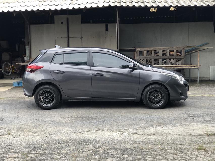 Toyota Yaris Eco 1.2 Mid 2020 รองท็อป แต่งหล่อ ผ่อน 6,xxx ฟรีดาวน์ 7