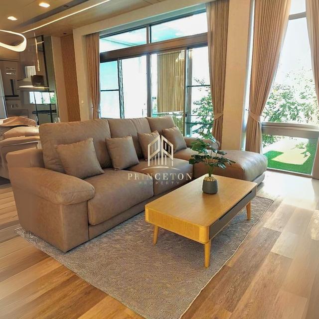 VIVE Rama 9 – Luxurious 3-Story Home in Modern Japanese Design 2