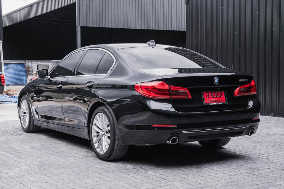 รหัสรถ 67GG2585 BMW 520d Luxury Limousine G30 ปี2017 6