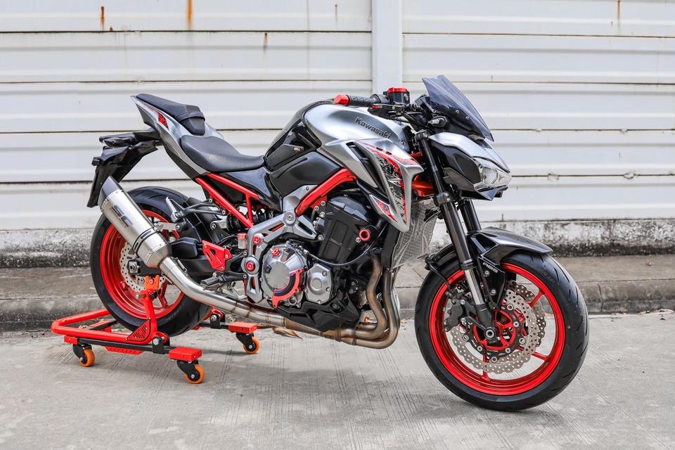 Z900