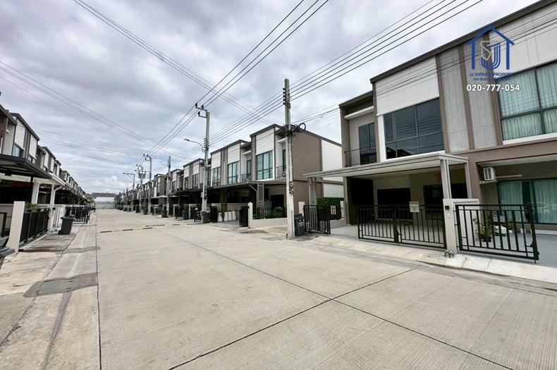 ขายทาวน์โฮม 2 ชั้น หมู่บ้าน วี คอมพาวด์ บางนา-ศรีนครินทร์ ถนนหนามแดง-บางพลี หลังริม ใกล้วงแหวนกาญจนาภิเษก,ทางด่วนบูรพาวิถี 3