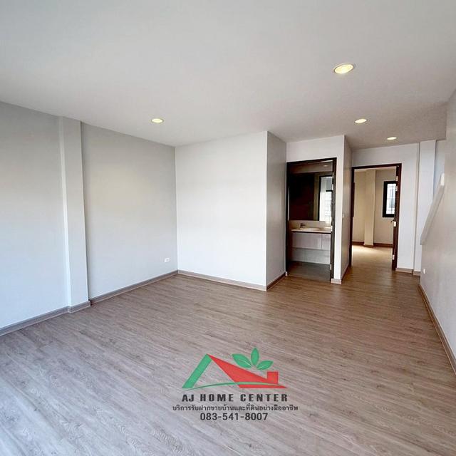 รีโนเวทใหม่ขาย7.49ล้าน ทาวน์โฮม3ชั้น 25ตรว. ม.เกษมสันต์1 ถ.ประดิษฐ์มนูธรรม จัดกู้ฟรี 9