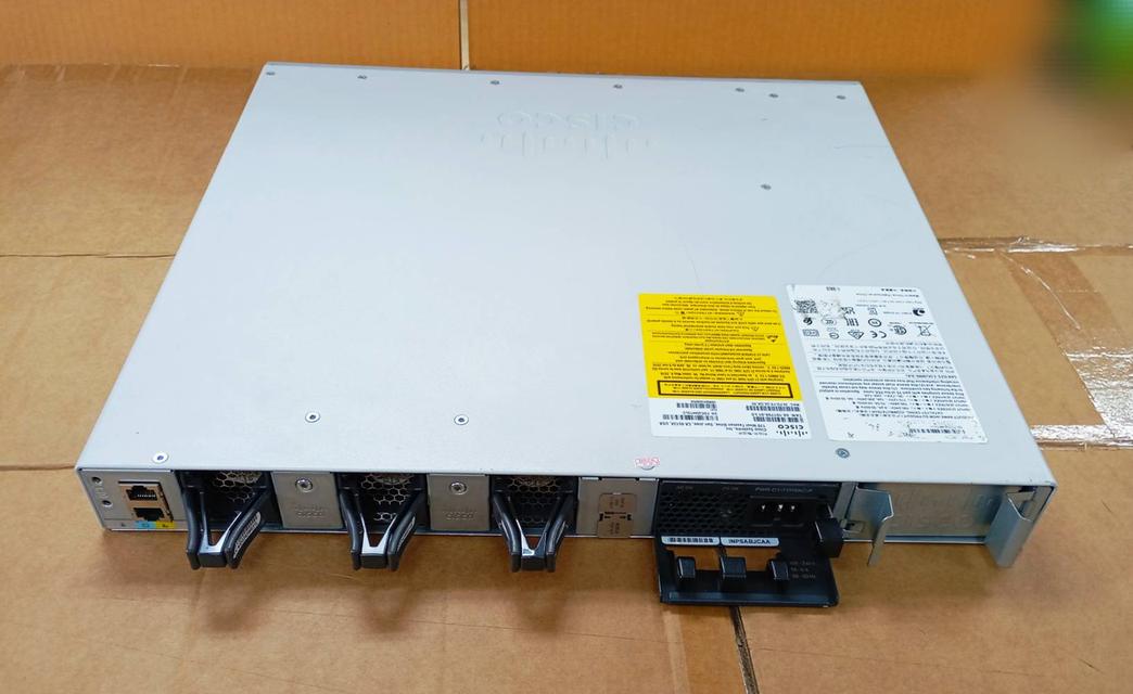 Cisco C9300L-48P-4X-E  มือสอง ทดสอบแล้ว ประกัน 1 ปี จากผู้ขาย 1