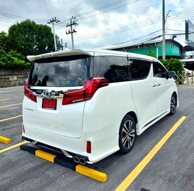 Toyota ALPHARD 2.5SC PACKAGE สีขาว ปี 2024 ไมล์ 60,000 กม.