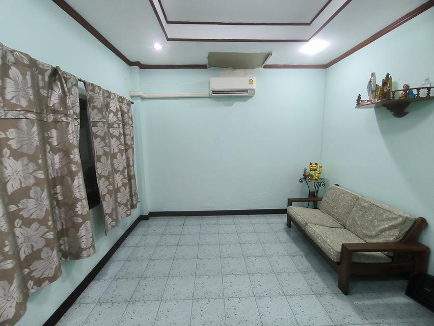 ขายบ้านทาวน์เฮ้าส์ 2 ชั้น ทำเลดี ซอยประชาอุทิศ 12 6