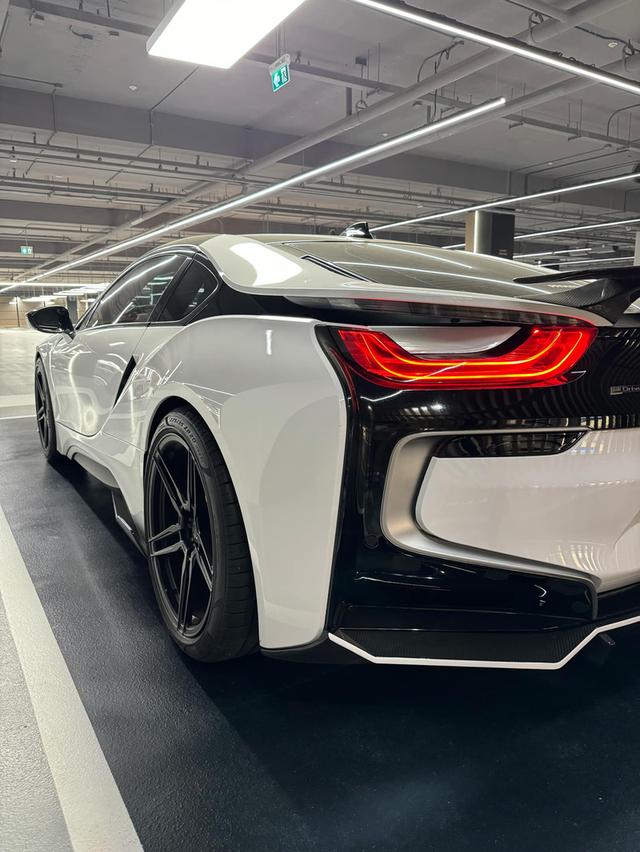  BMW I8 2017