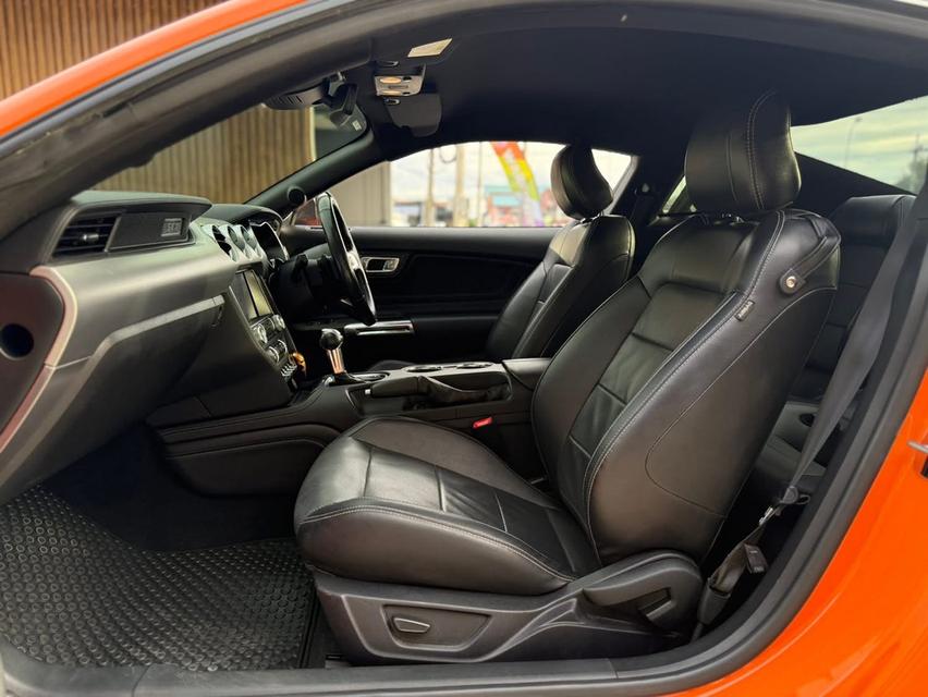FORD MUSTANG 2.3 High Performance 2020  11