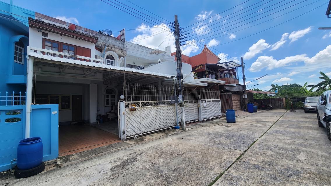 ขายทาวน์เฮ้าส์ 31 ตร.ว. สาธุประดิษฐ์ 57 – พื้นที่เยอะเท่าบ้านเดี่ยว ในราคาที่หาไม่ได้แล้ว 2