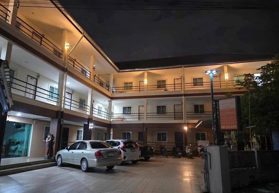 ขายด่วน หอพัก 3 ชั้น 26 ห้องพัก + 1 ออฟฟิศ ใจกลางเมืองเชียงราย (โซนบ้านดู่) ทำเลทองนักศึกษา-คนทำงาน รายได้นิ่ง Yield 6% ต่อปี! 1