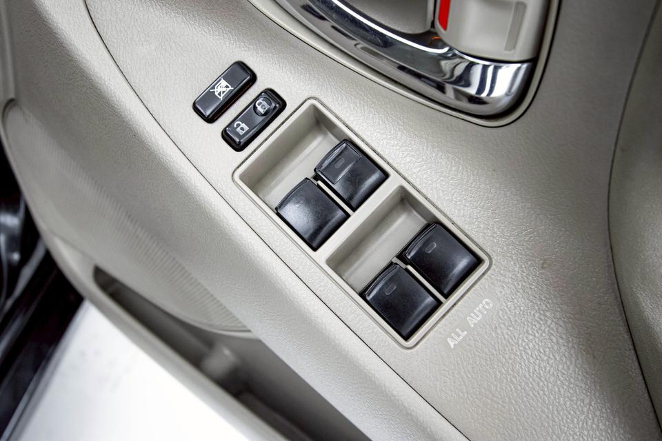  TOYOTA CAMRY 2.4 HYBRID 2011  12