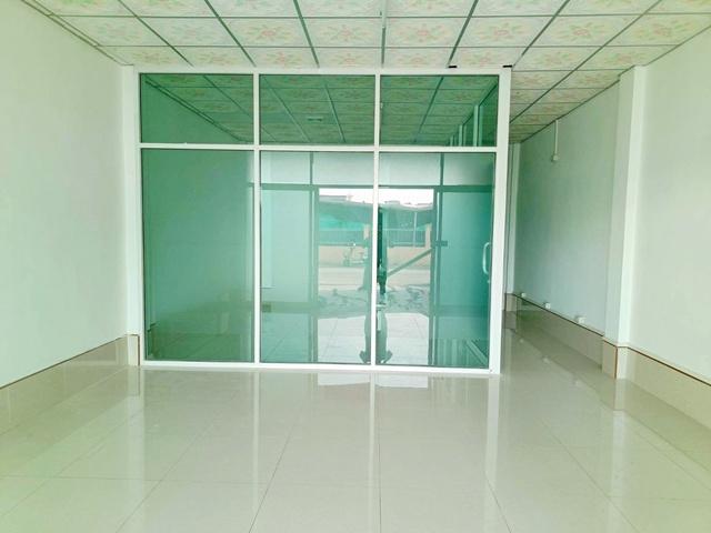 ช่างอากาศอุทิศ1-7 ให้เช่าอาคารพาณิชย์ 3 ชั้น ถูกที่สุด MRTดอนเมือง 800ม. 19 ตร.วา. 220 ตร.ม.สนามบินดอนเมือง 1.4 กม. 4