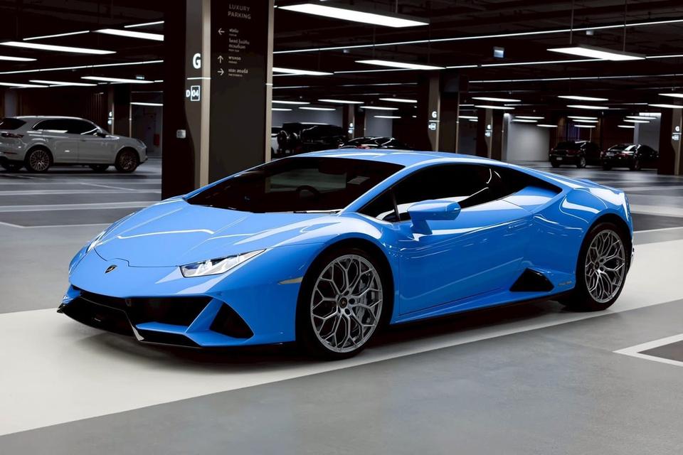 ขาย Lamborghini Huracán EVO AWD สีฟ้าพิเศษ