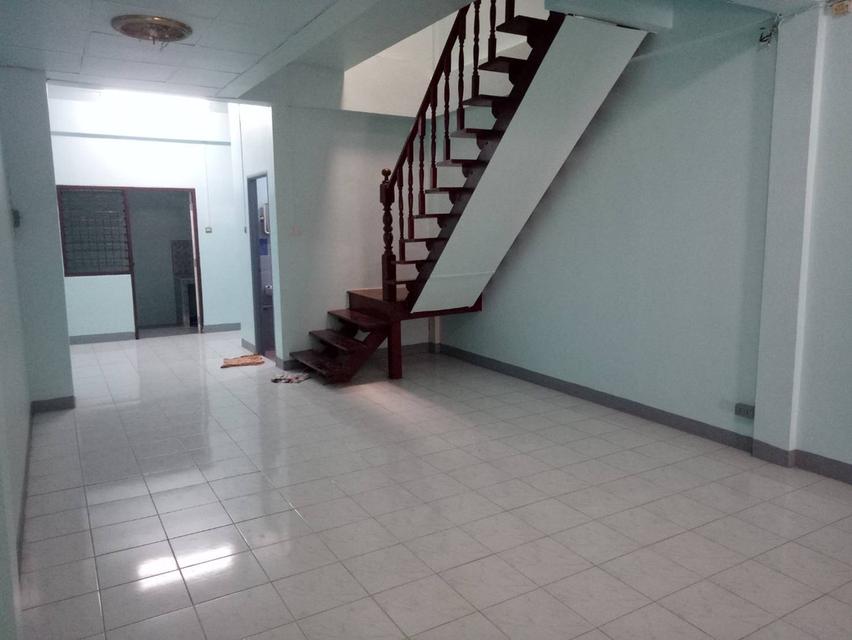 ขายบ้านทาวเฮ้าส์ 2 ชั้น 2 นอน 2 น้ำ เจริญพัฒนา ซ.7 4