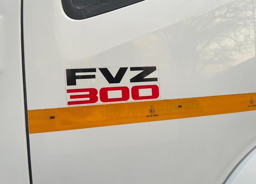 รถบรรทุกน้ำจืด ISUZU FVZ 300 แรง 2 เพลาแท้ ปี 61 2