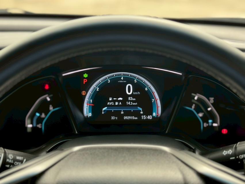 HONDA CIVIC FK  1.5 TURBO  สีขาว ปี 2018 เกียรออโต้   10