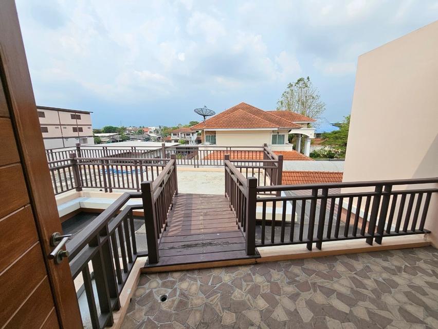 ขายบ้านหรู 1 ไร่ เพชรเกษม 88 ใกล้เดอะมอลล์บางแค เพียง 5 นาที พร้อมสระว่ายน้ำส่วนตัว  15