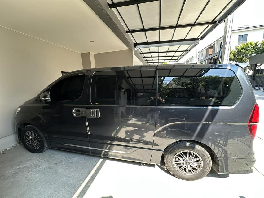 รถยนต์ Hyundai h1 elite ปี 2019