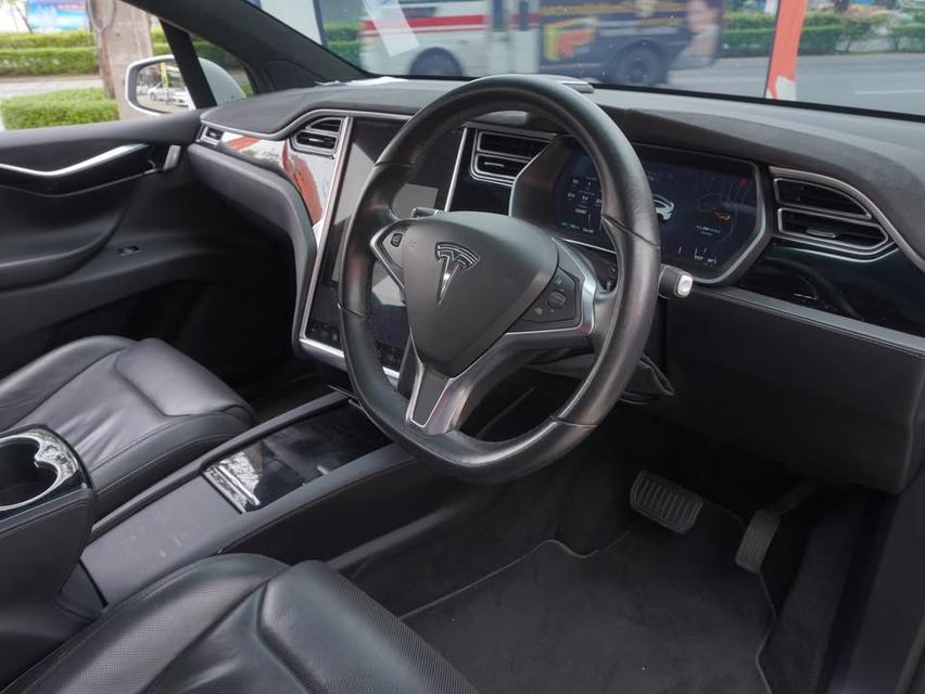 Tesla Model X พร้อมให้คุณเป็นเจ้าของ   10