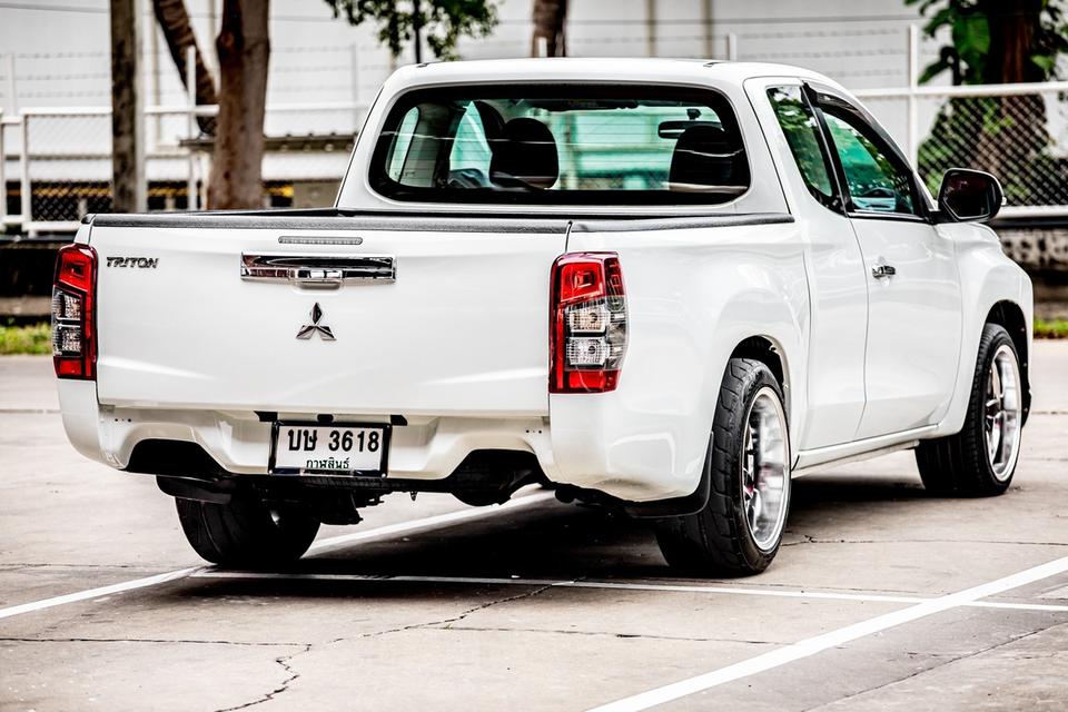 MITSUBISHI TRITON 2.5 GLX ปี 2021 สีขาว มือเดียว 7