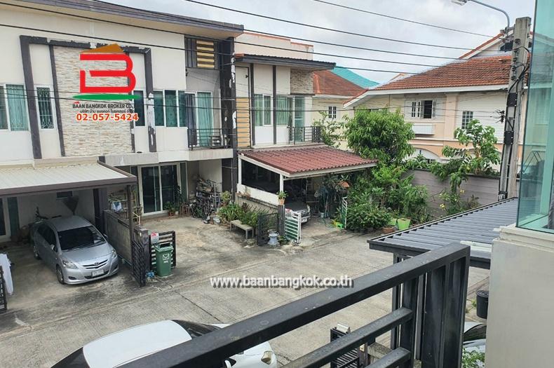 ทาวน์โฮม หมู่บ้าน กัสโต้ สุขสวัสดิ์ 26 (ซ.พุทธบูชา 39, ซ.สุขสวัสดิ์ 30) เนื้อที่ 21.20 ตรว. ถนนสุขสวัสดิ์ แขวงบางมด เขตทุ่งครุ 9