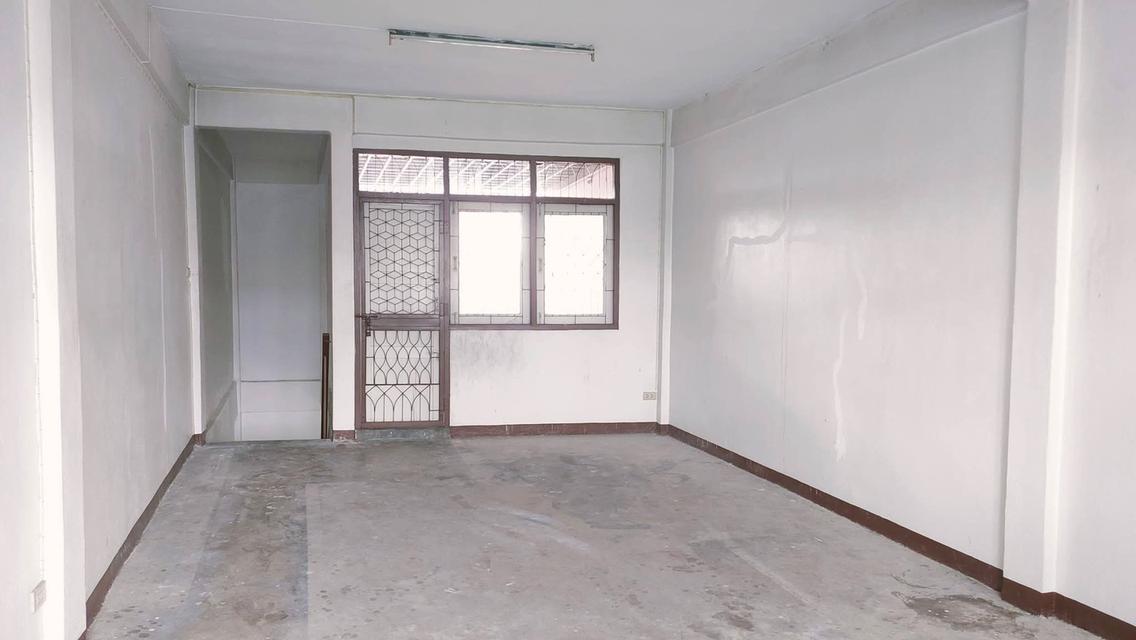 อาคารพาณิชย์นวมินทร์ 28 6