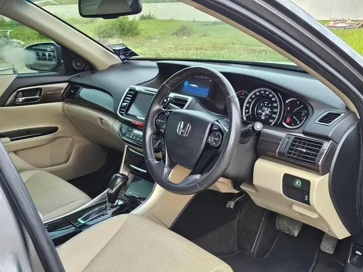 พร้อมขาย HONDA Accord จังหวัด ขอนแก่น 9