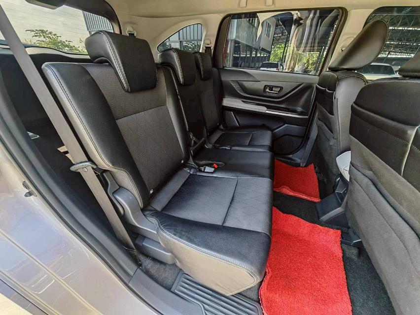 TOYOTA VELOZ 1.5 Premiun 10