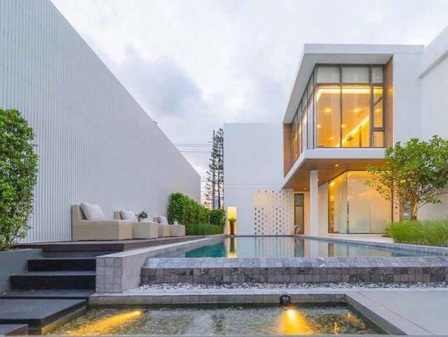 ห้องชุดเพดานสูง 33.42 ตร.ม. Miti Condominium ใกล้รถไฟฟ้า 4