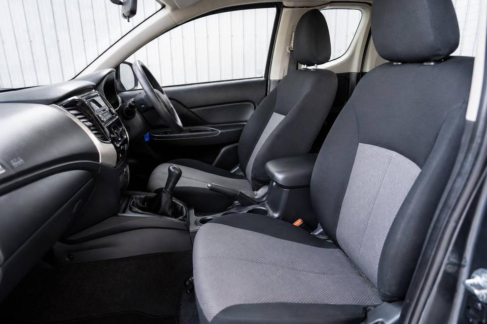 MITSUBISHI TRITON 2.5 GLX ปี 2022 รูปที่ 8