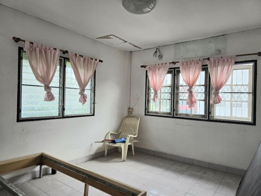 ขายทาวน์เฮ้าส์ 2 ชั้น หมู่บ้านเย็นสุข ลาดพร้าว 87 หลังริม 32 ตร.วา 6