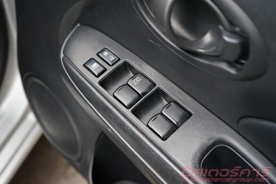 NISSAN ALMERA 1.2 E  ( 3085 ) 18