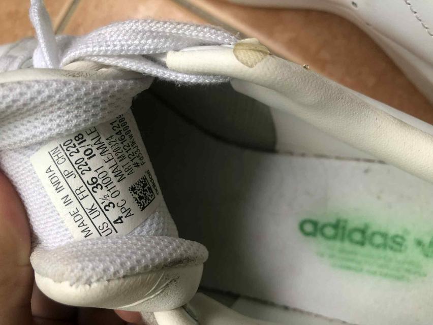 รองเท้าผ้าใบAdidas ของแท้ 2