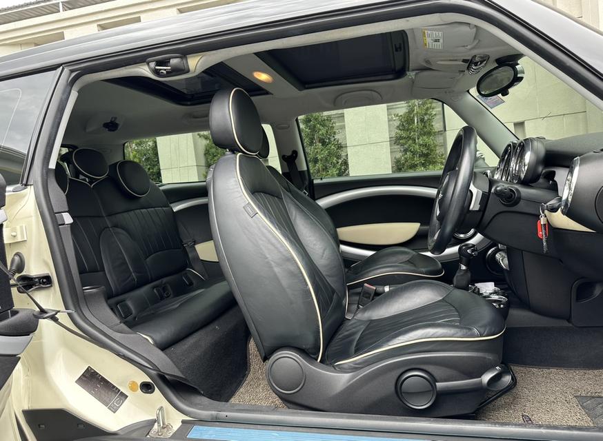 MINI COOPER R55 CLUBMAN ปี 2009 9