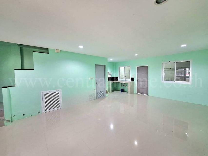 ทาวน์เฮ้าส์ ธาราศิริ โพรงมะเดื่อ ใกล้ แม็คโคร นครปฐม 13