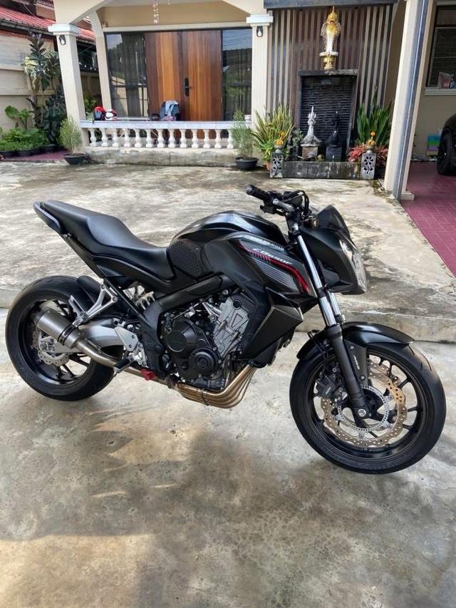 Honda CB650f ........
