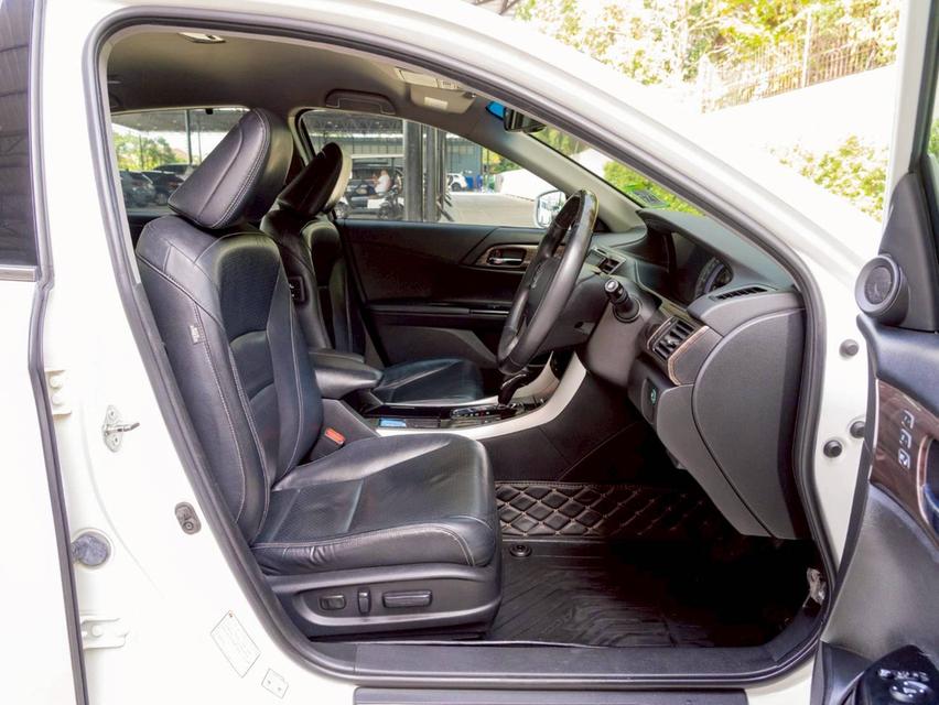 Honda Accord 2.0EL ปี 2016 ✨ #ประกันเครื่องเกียร์3ปี / 30,000 km.✨️ 5