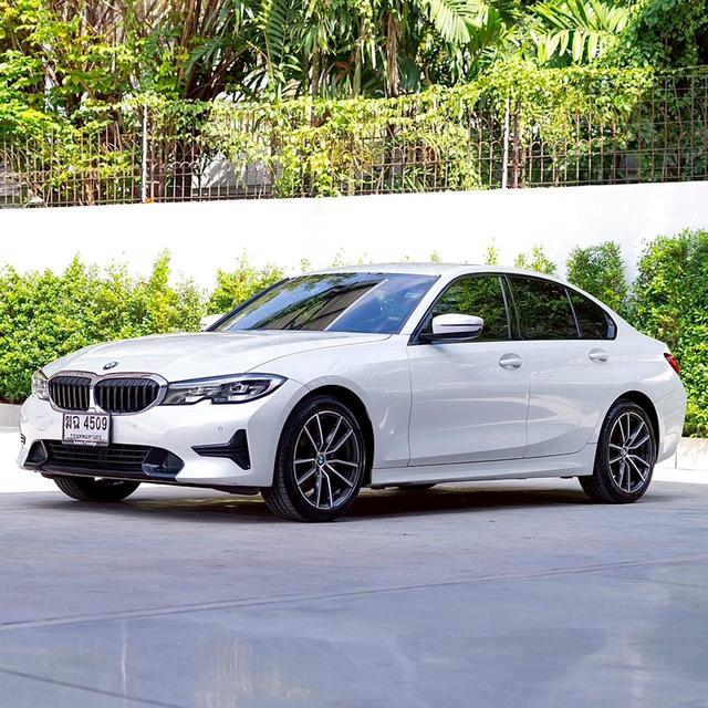 รหัสรถ 12AT2627 📌BMW 320d Sport G20 | ปี : 2020