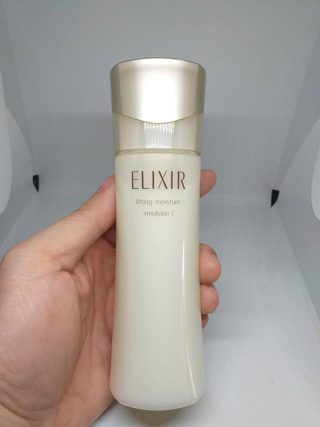 โลชั่นน้ำนมบำรุงผิวหน้า SHISEIDO Elixir lifting moisture emulsion 1. 130ml