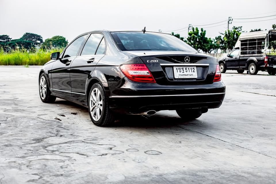 Benz C200 CGI Saloon สีดำ ปี 2011 มือเดียวป้ายแดง 8