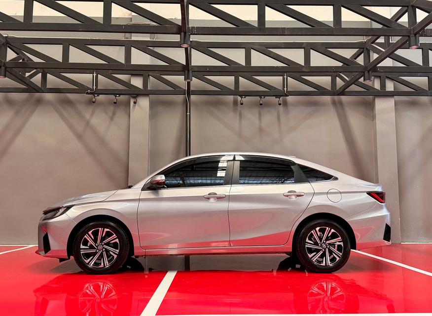 2024 TOYOTA YARIS ATIVE 1.2 PREMIUM รถมือเดียวป้ายแดง รถวิ่งน้อยเพียง 30,000 กม รถเข้าศูนย์ตามระยะ รถไม่เคยมีอุบัติเหตุครับ รูปที่ 5