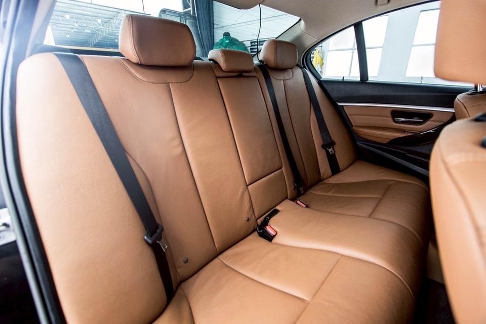 รหัสรถ 4A843 BMW SERIES 3 320d 2.0 LUXURY F30 7
