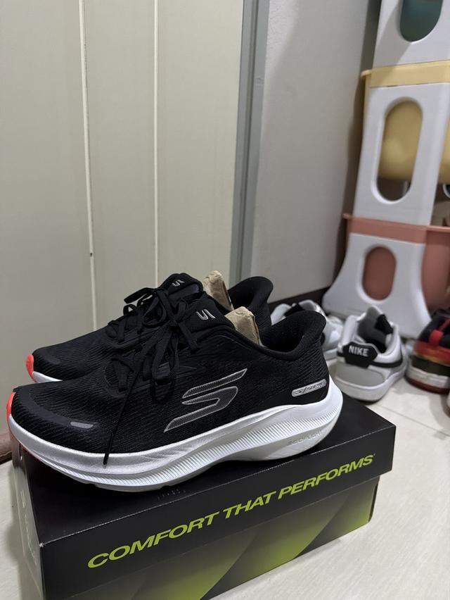 รองเท้าวิ่ง Skechers hands free slip-ins :Aero pulse ไซส์ 41 8us 26cm รูปที่ 3