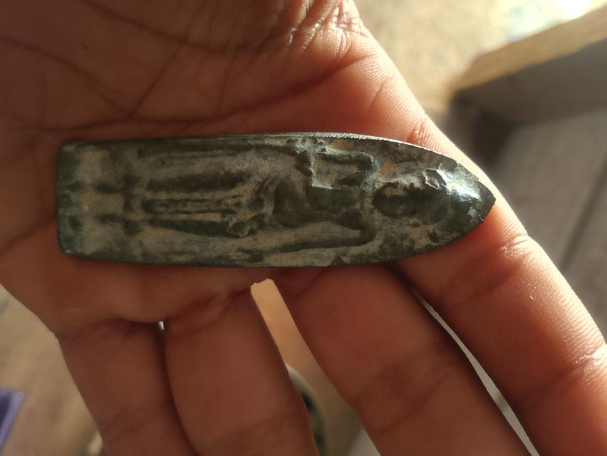 พระร่วงรางปืนเนื้อโลหะสภาพสวย 2