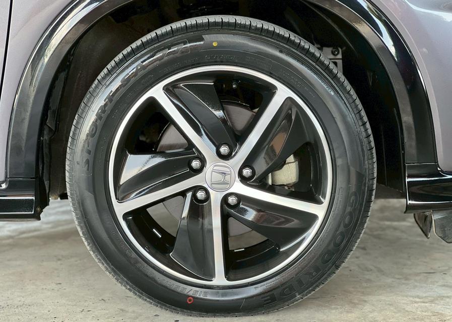 ปี 2019 HONDA HRV, 1.8 RS โฉม ปี14-21 สีเทา เครื่องยนต์เบนซิน ไมล์แท้ 26,443 km. 9